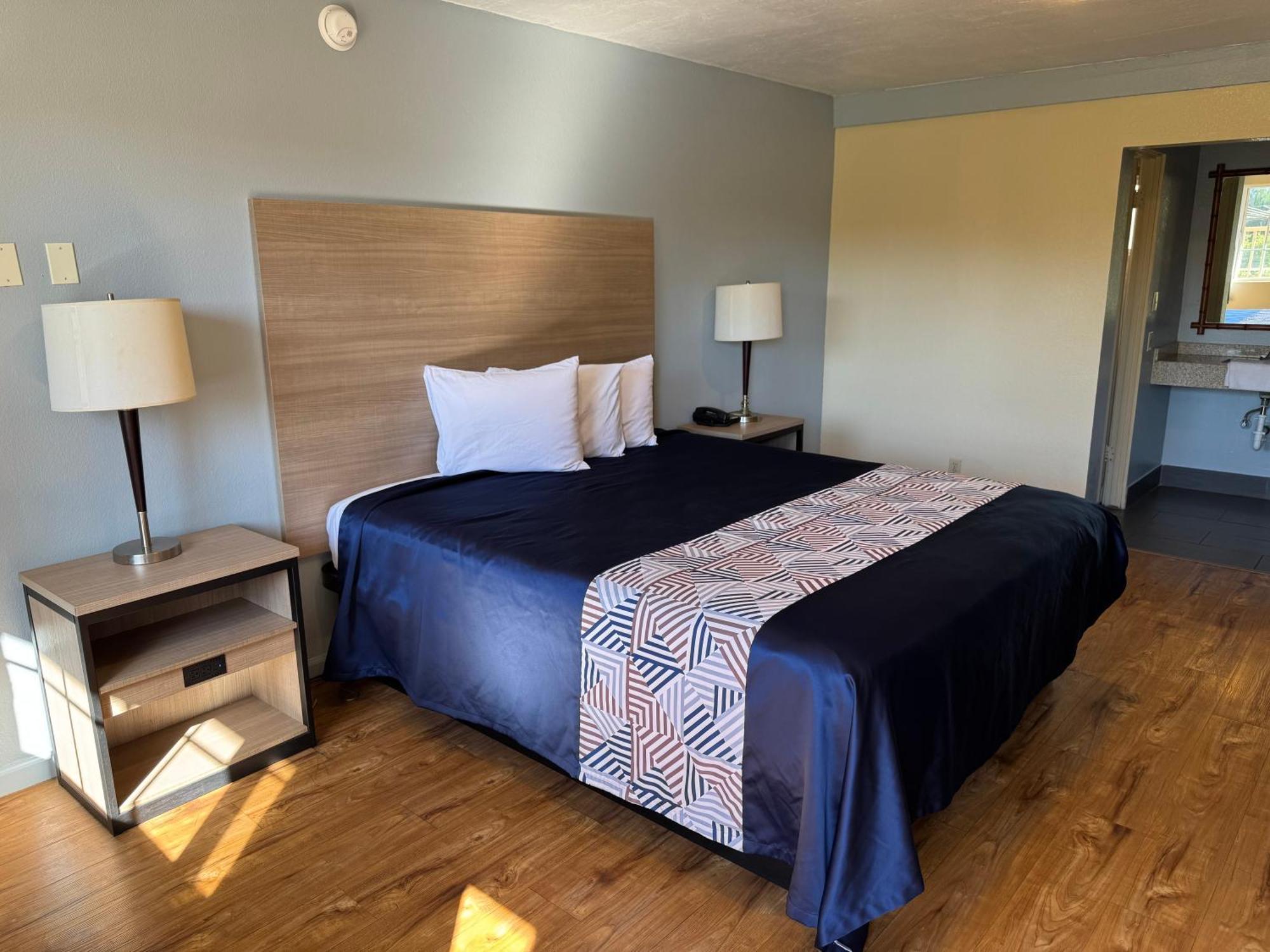Discovery Inn Modesto Eksteriør bilde